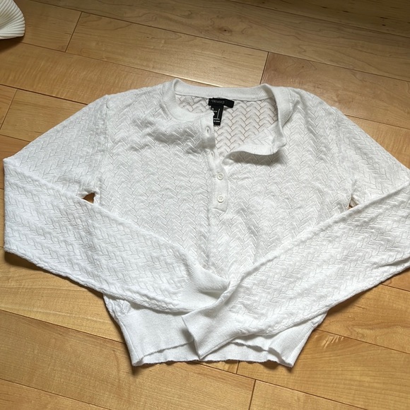 Forever 21 Cropped White Sweater - Picture 1 of 6